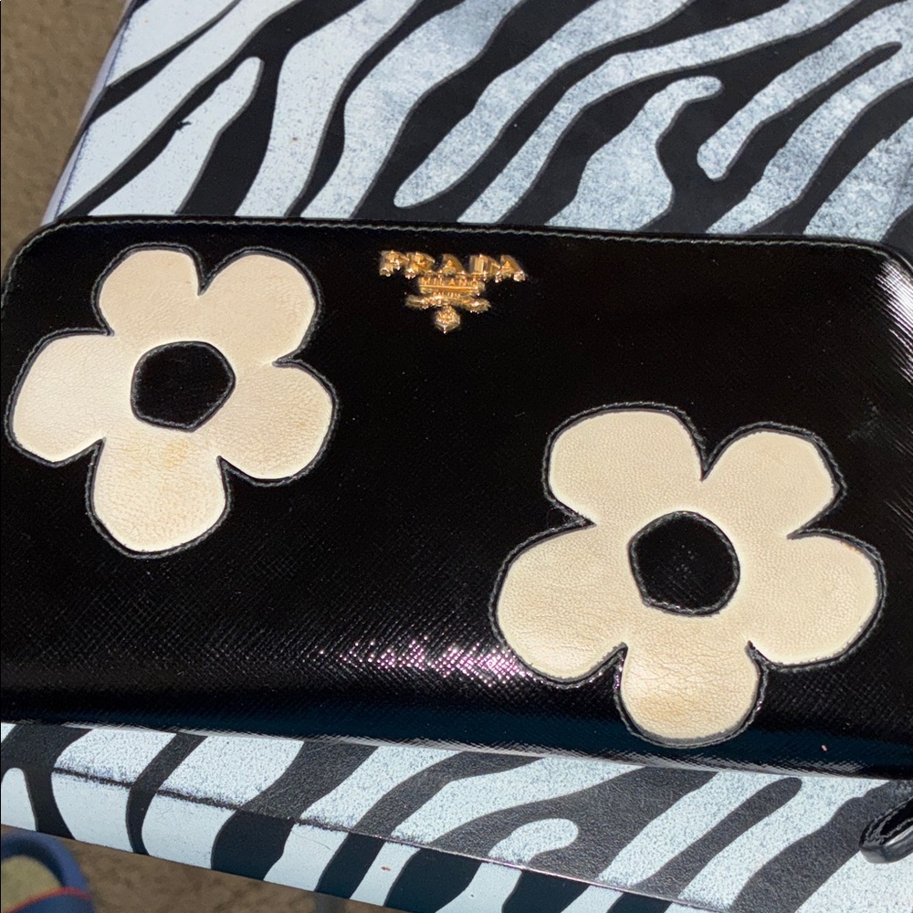 Prada Black and Cream Floral Zippy Wallet